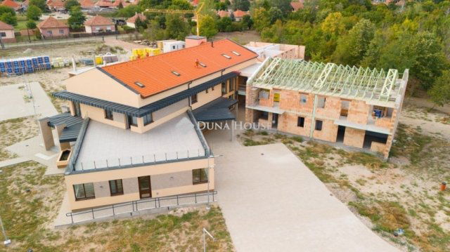 Eladó téglalakás, Mórahalmon 38.434 M Ft, 1 szobás