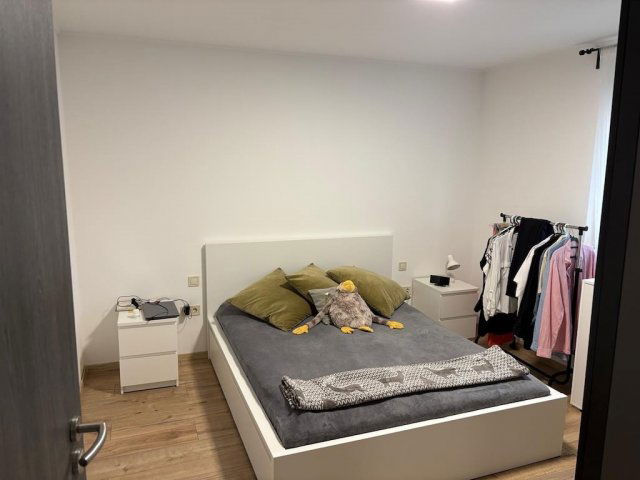 Kiadó családi ház, albérlet, Pakson 350 E Ft / hó, 3 szobás