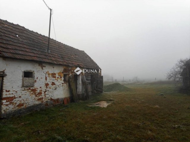 Eladó telek, Magyarszecsődön 2.6 M Ft / költözzbe.hu
