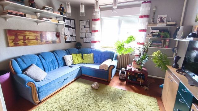 Eladó családi ház, Újiregen 31.5 M Ft, 5 szobás