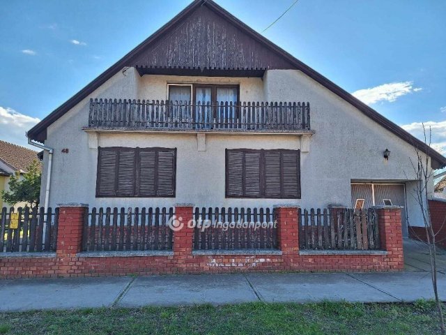 Eladó családi ház, Kiskőrösön 48 M Ft, 3 szobás