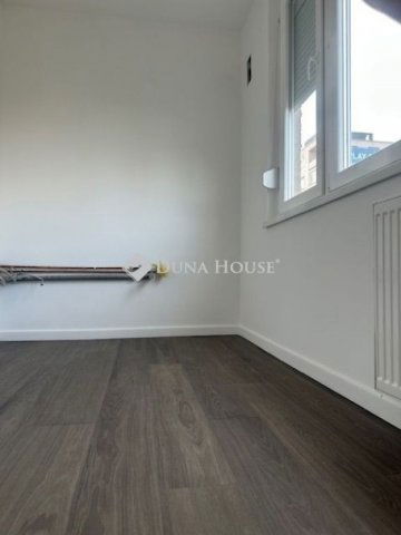 Eladó panellakás, Budapesten, XV. kerületben 82 M Ft, 3+1 szobás