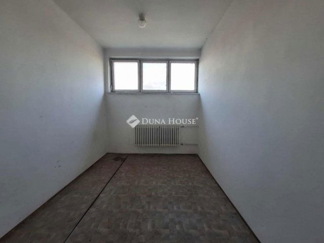 Eladó hotel, Biharkeresztesen 110 M Ft, 4 szobás