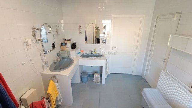 Eladó téglalakás, Mohácson 68.9 M Ft, 4 szobás