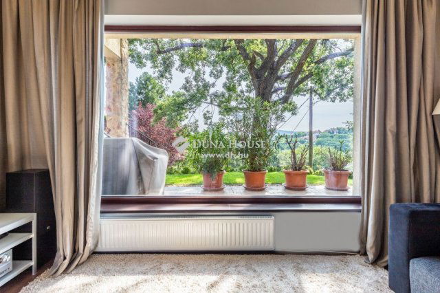 Eladó családi ház, Budaörsön 490 M Ft, 6 szobás