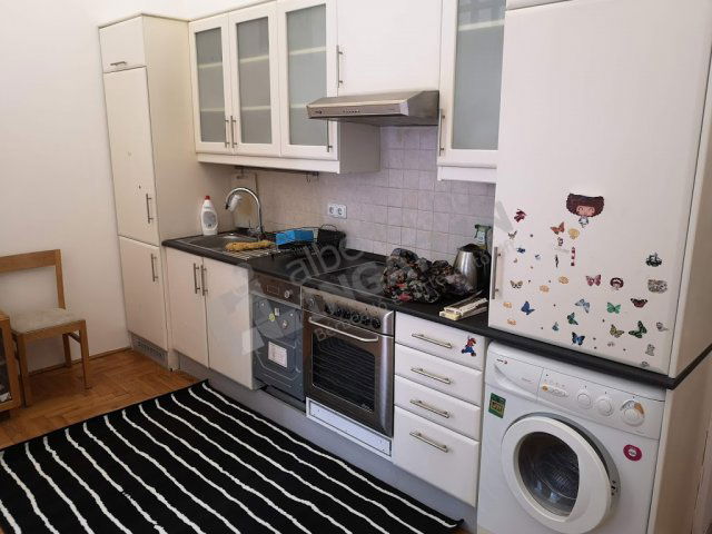 Kiadó téglalakás, albérlet, Budapesten, V. kerületben, 3 szobás