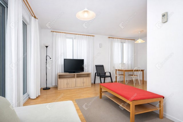 Eladó téglalakás, Szegeden 64.9 M Ft, 2 szobás