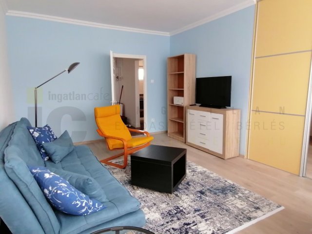 Kiadó téglalakás, albérlet, Szegeden, Korányi fasoron