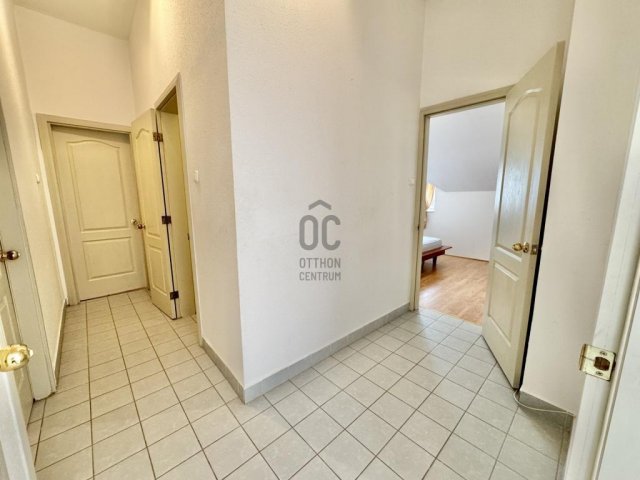 Eladó téglalakás, Vecsésen 72.8 M Ft, 4 szobás