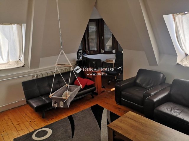 Eladó téglalakás, Szegeden 81.59 M Ft, 5 szobás