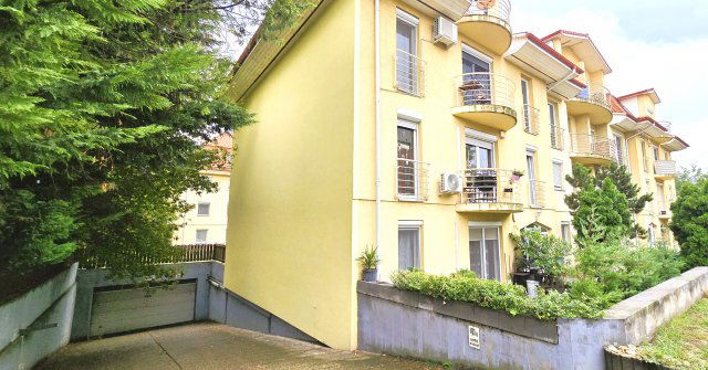 Eladó téglalakás, Szigetszentmiklóson 69.9 M Ft, 3 szobás