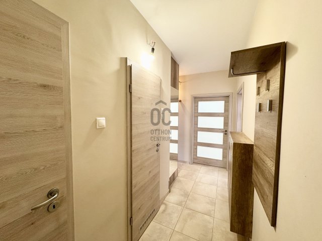 Eladó panellakás, Szekszárdon, Alisca utcában 60 M Ft, 3 szobás