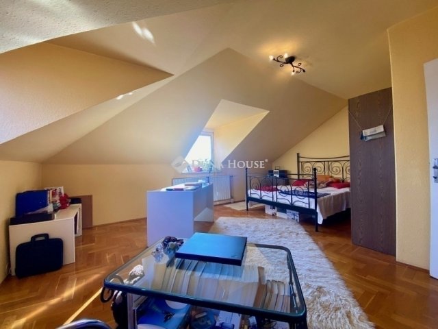 Eladó ikerház, Budapesten, XVI. kerületben 185 M Ft, 7 szobás