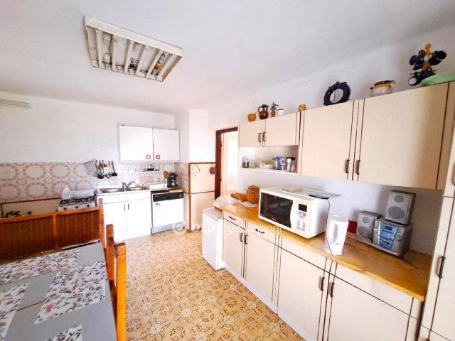 Eladó családi ház, Harkányban 75 M Ft, 9+2 szobás