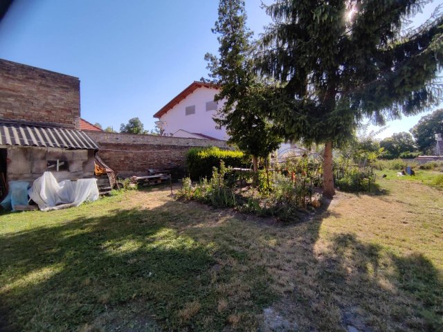 Eladó családi ház, Mohácson 22 M Ft, 2 szobás