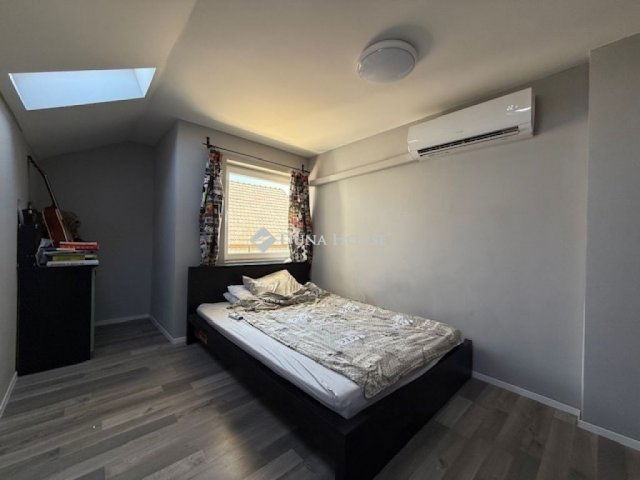 Eladó családi ház, Vecsésen 129.999 M Ft, 6 szobás