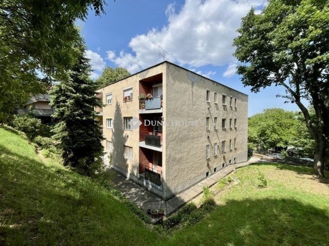 Eladó téglalakás, Budapesten, XII. kerületben 109.99 M Ft