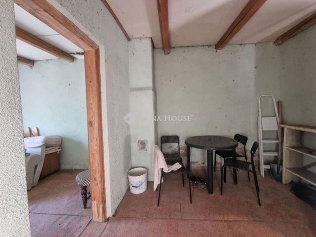 Eladó nyaraló, Tóalmáson 5.5 M Ft, 3 szobás