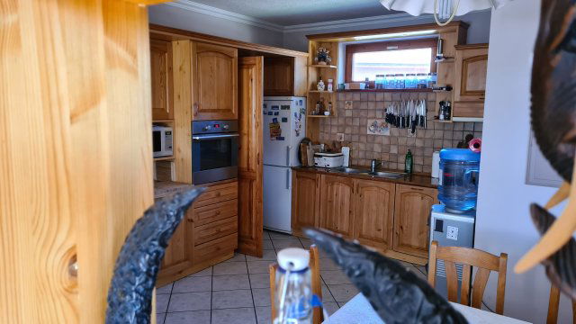 Eladó családi ház, Marcaliban 125 M Ft, 5 szobás