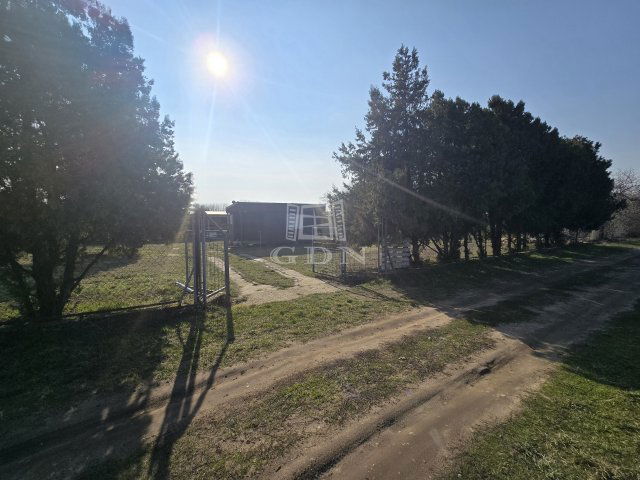 Eladó telek, Budapesten, XVII. kerületben 235 M Ft