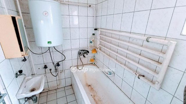 Eladó családi ház, Jászfényszarun 25 M Ft, 2+1 szobás