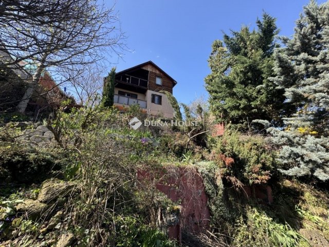 Eladó családi ház, Leányfaluban 70 M Ft, 4+1 szobás