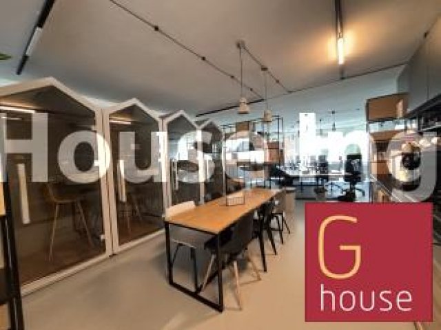 Kiadó iroda, Budapesten, VII. kerületben, Károly körúton