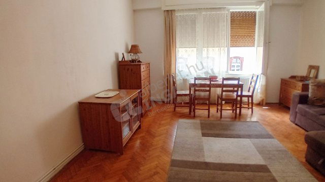 Kiadó téglalakás, albérlet, VIII. kerületben, Baross utcában