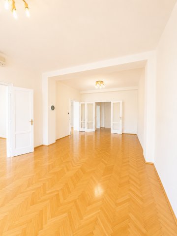 Eladó téglalakás, Budapesten, XI. kerületben 160 M Ft