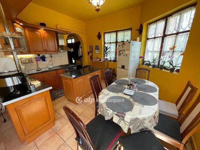 Eladó téglalakás, Miskolcon 59.9 M Ft, 4+1 szobás