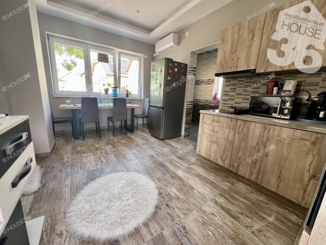 Eladó családi ház, Kecskeméten 38 M Ft, 2 szobás