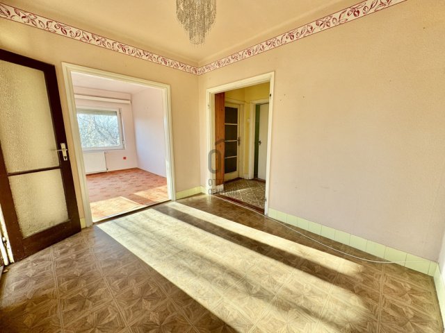Eladó családi ház, Bugyin 75 M Ft, 6 szobás