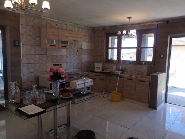 Eladó téglalakás, Dobozon, Kinizsi utcában 39 M Ft, 6 szobás