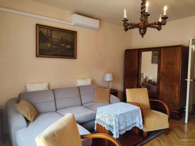 Kiadó téglalakás, albérlet, Pécsett 179 E Ft / hó, 2 szobás