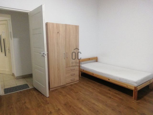 Eladó téglalakás, Zalaegerszegen 34 M Ft, 3 szobás