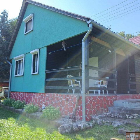 Eladó nyaraló, Gombán 27 M Ft, 1+2 szobás / költözzbe.hu