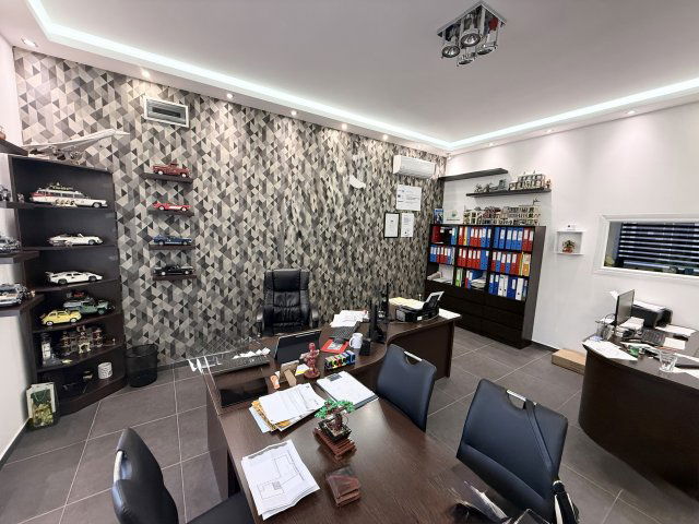 Eladó családi ház, Debrecenben 299 M Ft, 5 szobás