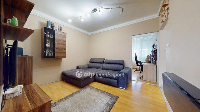 Eladó panellakás, Miskolcon 27.9 M Ft, 2 szobás