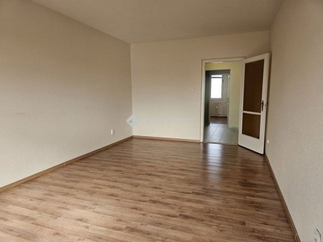 Eladó panellakás, Budapesten, III. kerületben 69.9 M Ft, 3 szobás