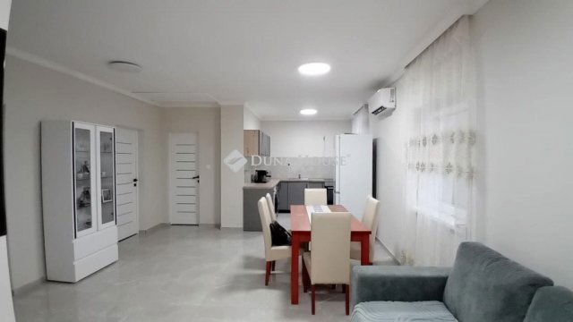 Eladó családi ház, Ságváron 53.9 M Ft, 3 szobás