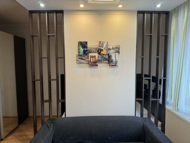 Eladó téglalakás, Pécsett 32.5 M Ft, 1 szobás