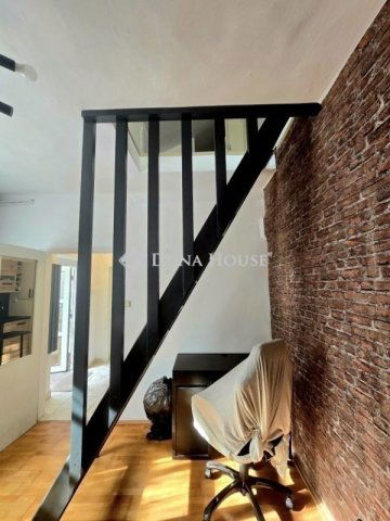 Eladó ikerház, Pécsett 93.99 M Ft, 5 szobás