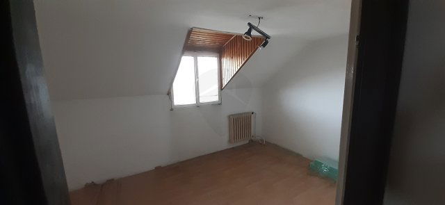 Eladó családi ház, Jobbágyin 27.5 M Ft, 4+2 szobás