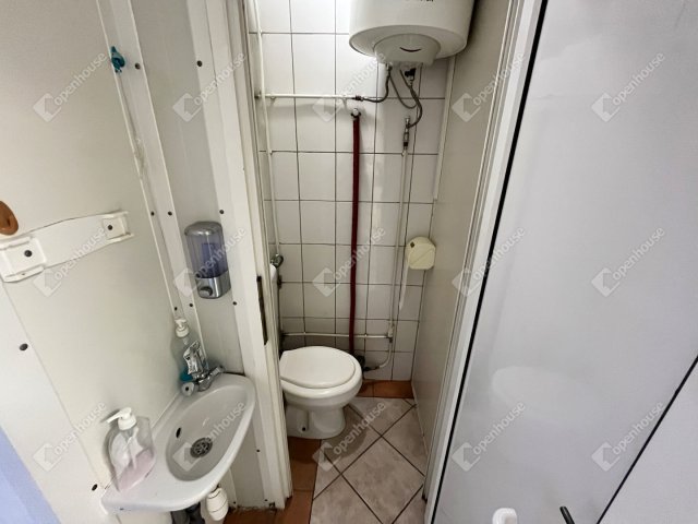 Kiadó üzlethelyiség, Miskolcon 492 E Ft / hó, 8 szobás