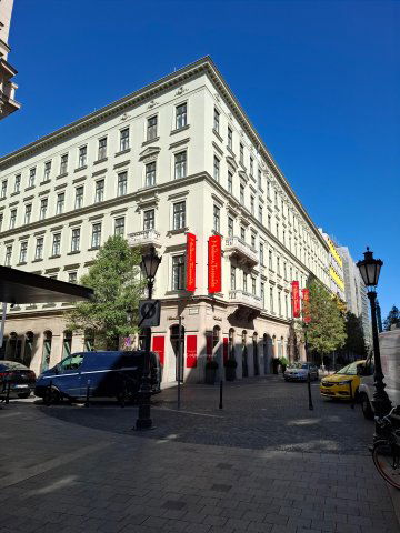 Kiadó téglalakás, albérlet, Budapesten, V. kerületben, 4 szobás