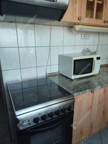 Eladó panellakás, Tatabányán 39.999 M Ft, 3 szobás
