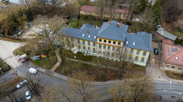 Eladó családi ház, Balatonfűzfőn 699 M Ft, 32 szobás
