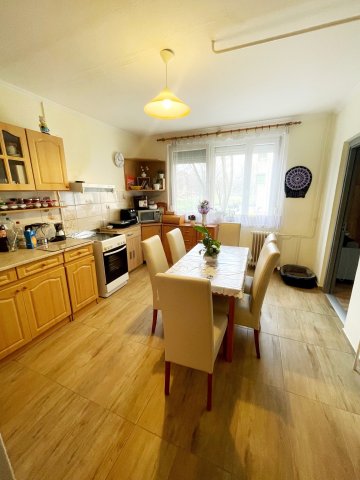 Eladó téglalakás, Nyíregyházán 52.9 M Ft, 3 szobás