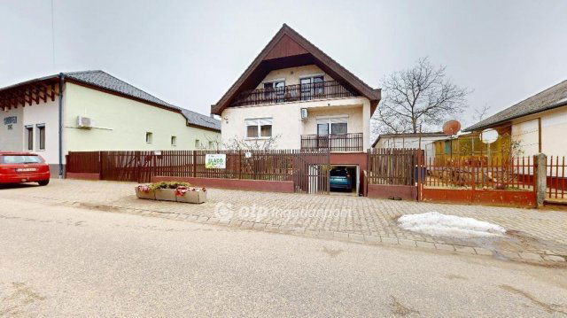 Eladó családi ház, Nagykállóban 65 M Ft, 4 szobás