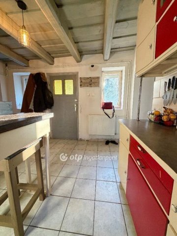 Eladó családi ház, Vönöckön 18.99 M Ft, 3 szobás